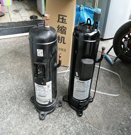 康巴什中央空调压缩机的更换维修